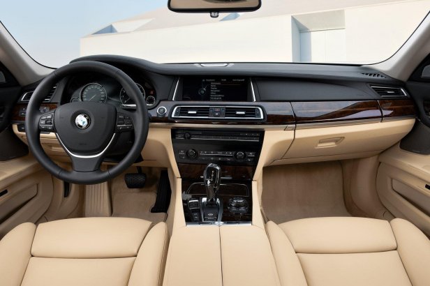 BMW Serii 7 Facelifting