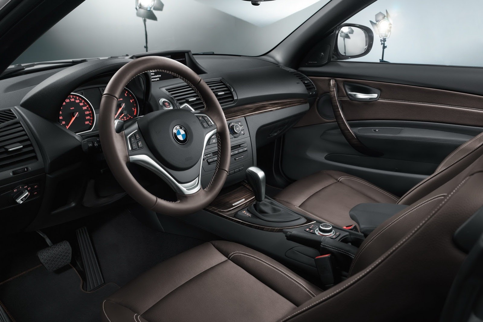 [Obrazek: BMW-Serii-1-Limited-Edition-Lifestyle--272866.jpg]