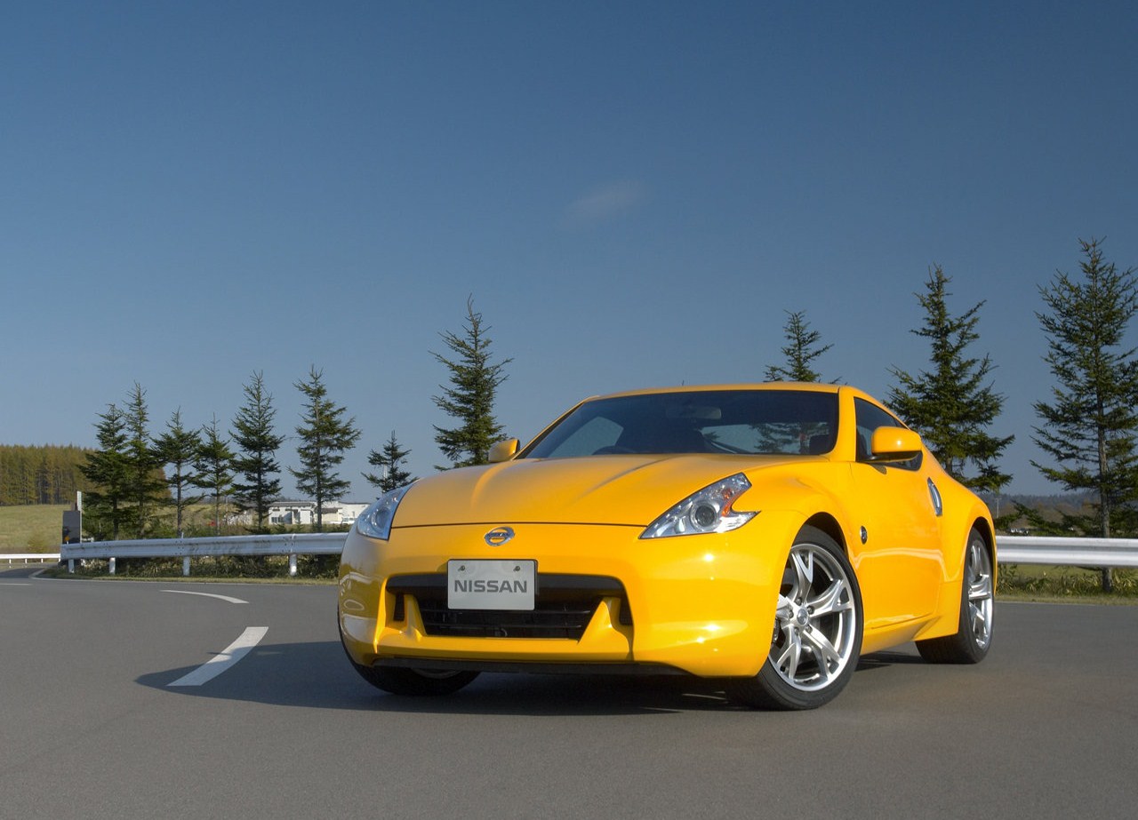 Lancer evolution x vs nissan 370z