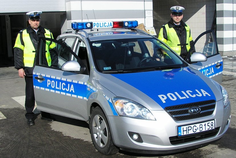 http://s1.blomedia.pl/www.smartdriver.pl/files/2012/07/olkusz.policja.gov-.pl-.jpg
