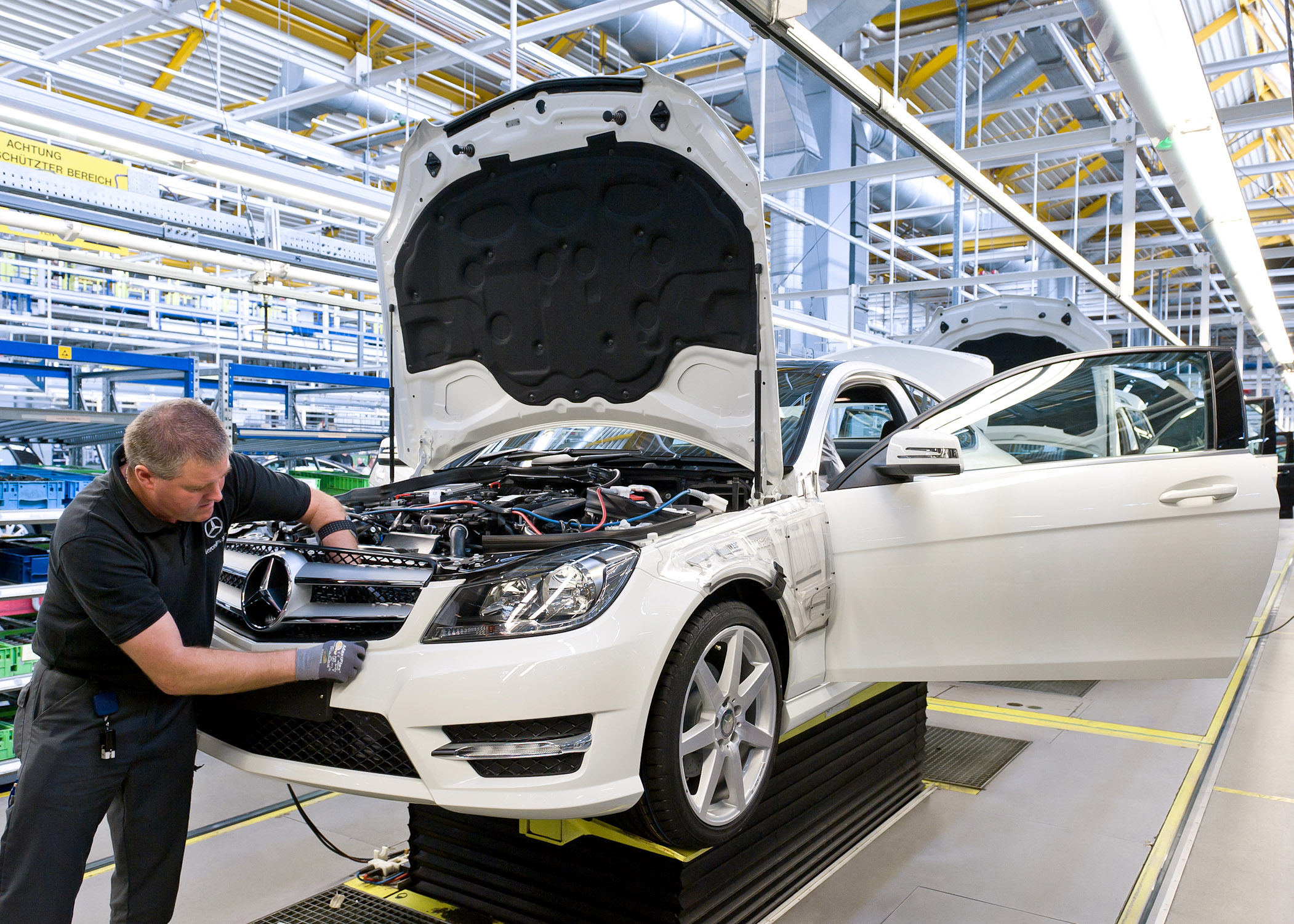 Mercedes wybuduje fabrykę w Polsce? « SmartDriver.pl